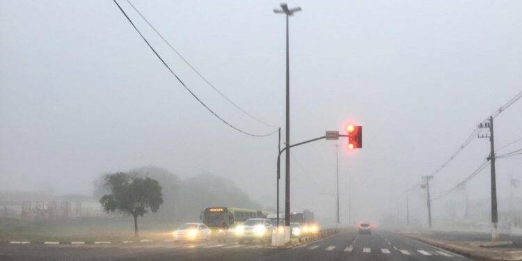 Dia começou com forte neblina e aeroporto fechado em Foz do Iguaçu