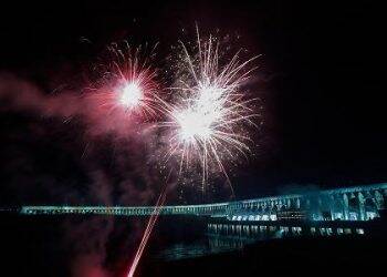 Iluminação da Barragem Especial de Inverno é a nova estratégia da Itaipu para alcançar a marca de 1 milhão de visitantes