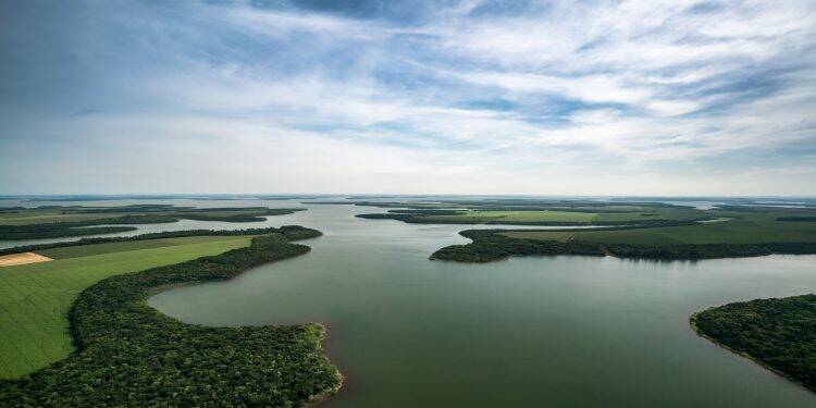Itaipu, PTI e Unila vão analisar a presença de micropoluentes na água e no solo da região