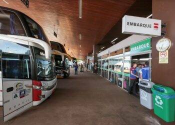 Rodoviária de Foz do Iguaçu espera mais de 90 mil passageiros neste mês