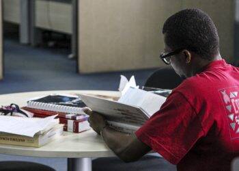 Unila abre processo seletivo especial para refugiados e visto humanitário