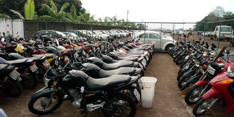 Foztrans realiza leilão de veículos e sucatas no dia 31 de agosto