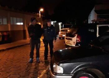 Paulista é preso com munições e eletrônicos no Jardim Jupira