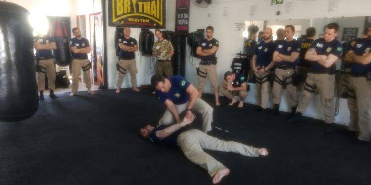 PRF realiza 3° Estágio de Policiamento de Fronteiras em Foz do Iguaçu