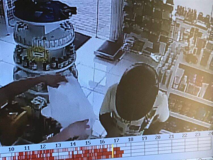 Presos suspeitos de assaltar comércios na Vila A