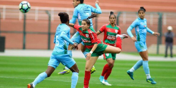 Foz feminino vence mas dá adeus ao Brasileiro