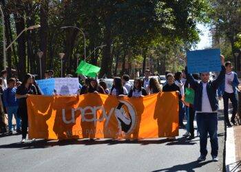 Estudantes de Cidade do Leste se manifestam contra a corrupção