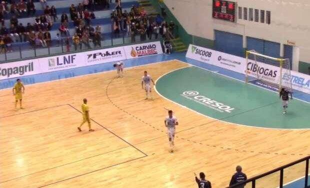 Foz Cataratas Futsal cai de quatro para a Copagril