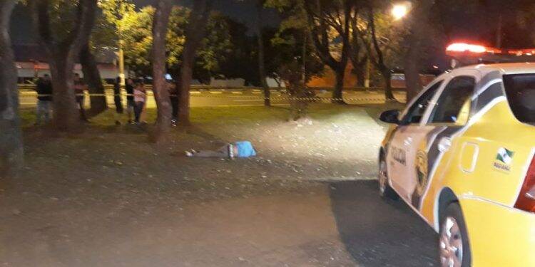Homem é assassinado na Avenida JK, na altura do Gresfi