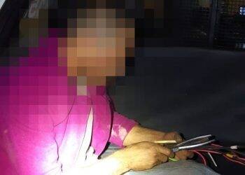 Homem é flagrado roubando fios de iluminação na Avenida Paraná