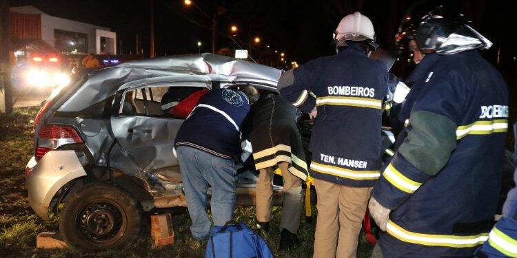 Acidente com caminhão deixa feridos na BR 277, em Foz