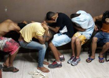 Polícia prende suspeitos de roubo a joalheria no centro