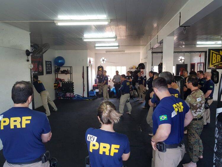 PRF realiza 3° Estágio de Policiamento de Fronteiras em Foz do Iguaçu