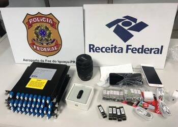Receita apreende equipamentos de fibra ótica no Aeroporto de Foz