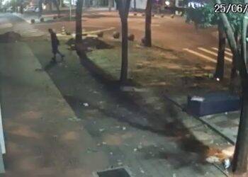 Polícia pede ajuda para identificar vândalo do centro