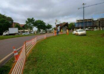 Começa a construção do viaduto da Avenida Costa e Silva