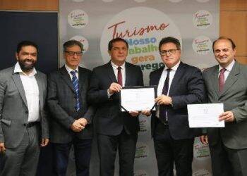 Ministério do Turismo aprova investimento de R$ 220 milhões para Foz do Iguaçu