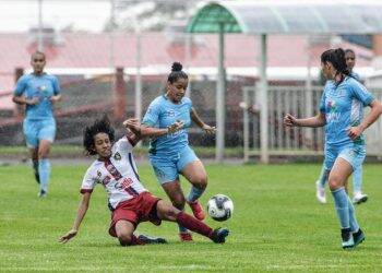 Foz/Coritiba a um empate do título estadual