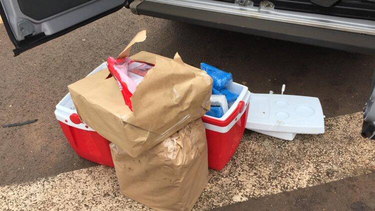 Motorista é preso transportando produtos estrangeiros ilegais em van oficial da prefeitura de Ramilândia