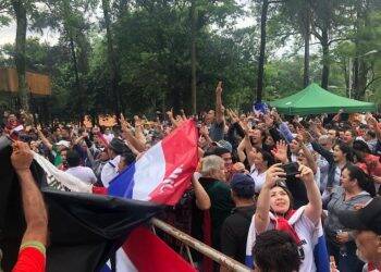 Vereadores de Cidade do Leste aprovam intervenção na prefeitura