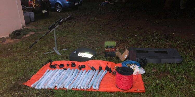 Operação em Presidente Franco acaba em três mortos e apreensão de 84 kg de dinamite