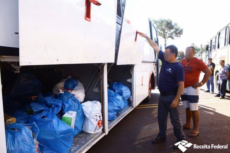 Receita Federal intensifica o combate à prática de formação de comboios de ônibus