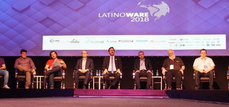 Começa o 15º Congresso Latino-americano de Software Livre e Tecnologias Abertas