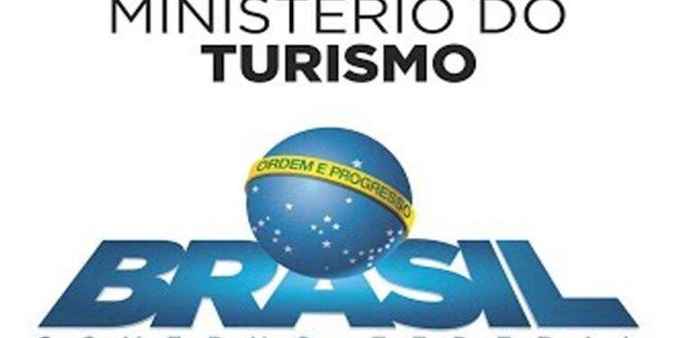 62 estabelecimentos de hospedagem são notificados por irregularidades em Foz