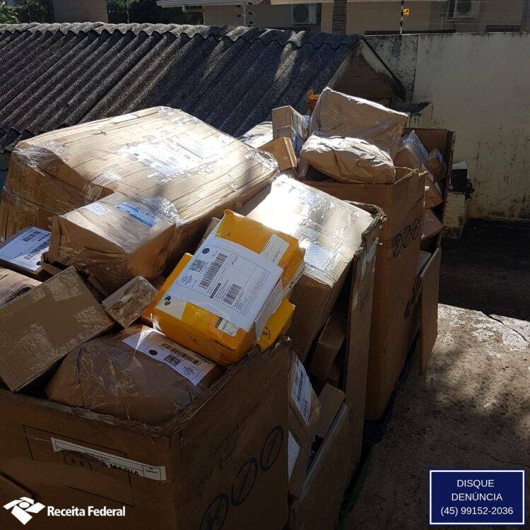 Receita Federal retém 548 volumes de remessas postais irregulares