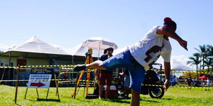 11º Torneio de Arremesso de Celular termina com recorde mundial feminino e tetracampeonato masculino