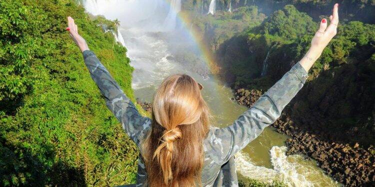 Movimento cresce 15% nas Cataratas do Iguaçu no penúltimo feriado prolongado do ano