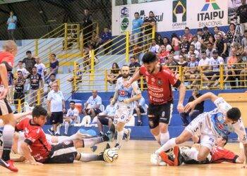 Foz Cataratas Futsal na semifinal da série ouro