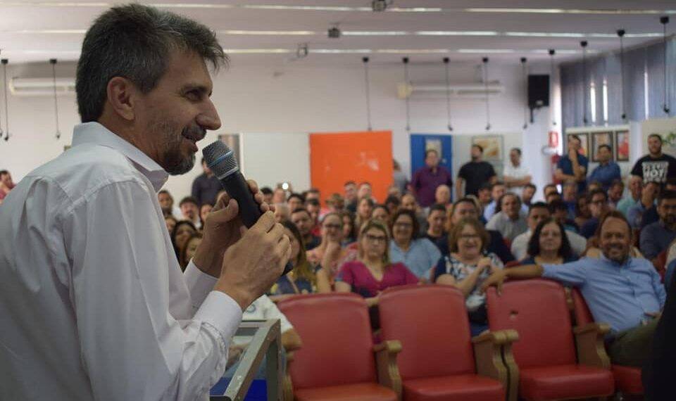Bobato assume a prefeitura por sete dias durante viagem de Chico à Espanha