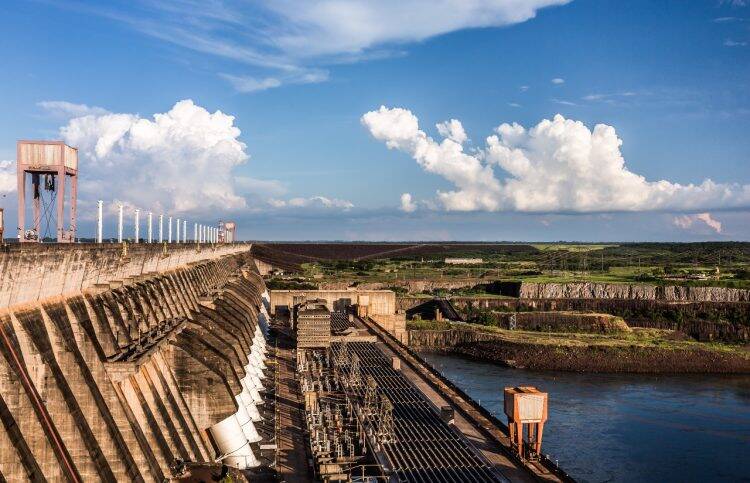 Usina de Itaipu atinge 2,6 bilhões de MWh de energia acumulada