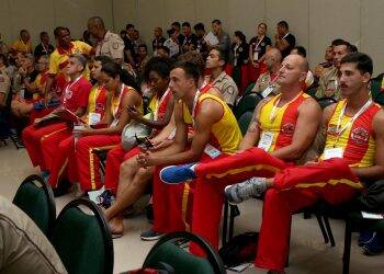 Mais de 400 guarda-vidas participam em Foz do Campeonato Brasileiro de Salvamento Aquático