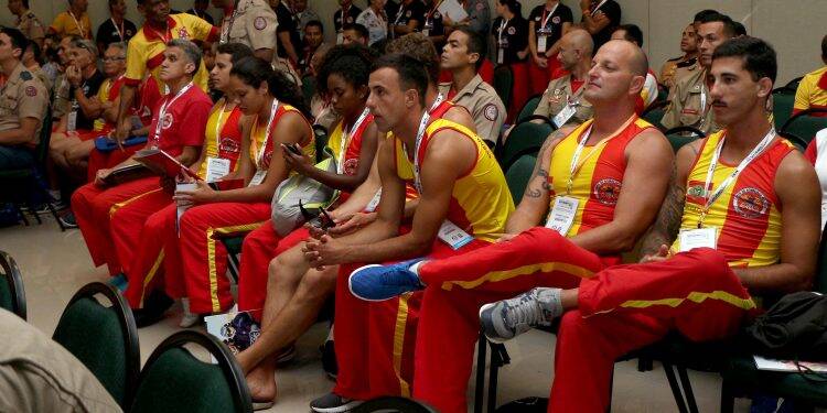 Mais de 400 guarda-vidas participam em Foz do Campeonato Brasileiro de Salvamento Aquático