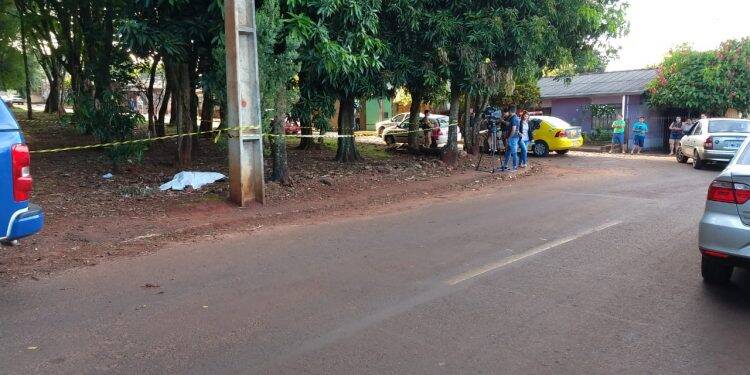 Homem é encontrado morto em terreno no Jardim Rose Magalhães