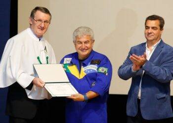 Marcos Pontes recebe título de Doutor Honoris Causa em Foz do Iguaçu