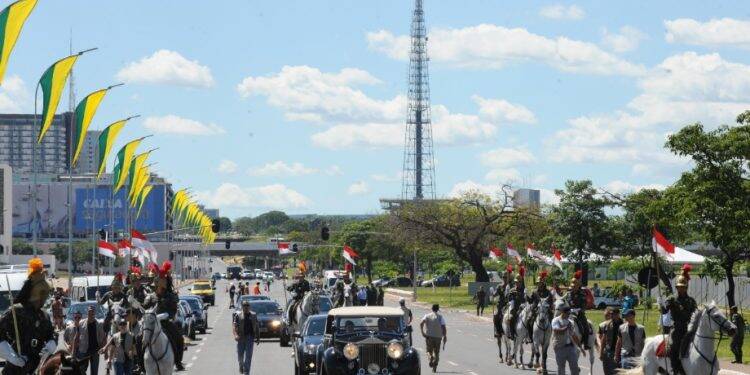 Bolsonaro tomará posse às 15h de 1º de janeiro