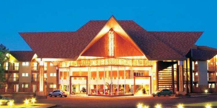 Natal das Luzes Encantadas abre programação de natal em Foz do Iguaçu