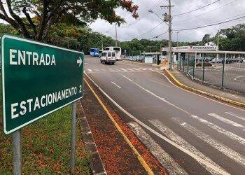 Concessão do estacionamento do Aeroporto de Foz do Iguaçu completa cinco anos