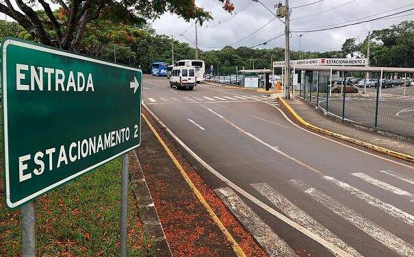 Concessão do estacionamento do Aeroporto de Foz do Iguaçu completa cinco anos