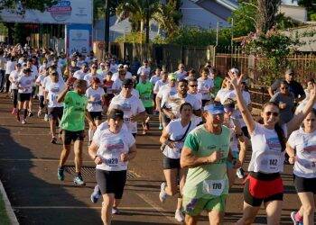 Corrida contra o câncer com mais de 500 pessoas participando