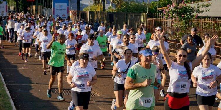 Corrida contra o câncer com mais de 500 pessoas participando