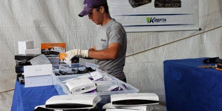 Receita Federal destrói 100 mil decodificadores piratas de TV por assinatura