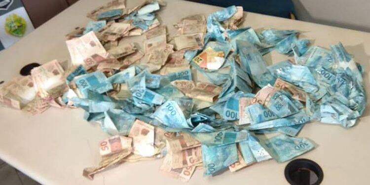 Polícia prende quadrilha que roubou R$ 40 mil