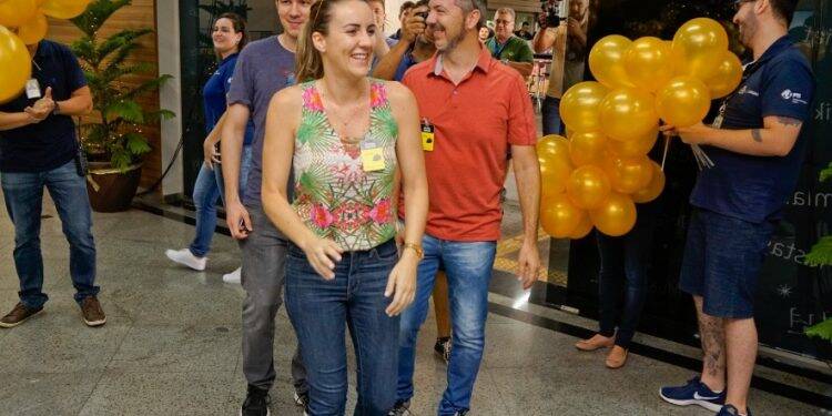 Milionésimo visitante é recebido com festa na Itaipu