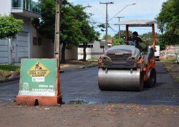 Campos do Iguaçu, profilurb e ouro verde recebem serviços de pavimentação asfáltica