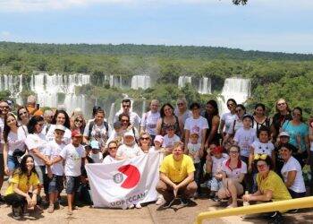 Pacientes da Oncopediatria da Uopeccan visitam as Cataratas do Iguaçu