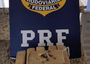 Ciclista é preso com drogas em mochila no Posto da PRF em Santa Terezinha